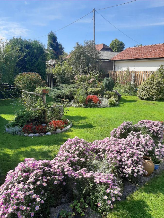 Holiday Home Livada Laibach Exterior foto